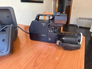 Videocámara Sony HVC-4000P TRINICON