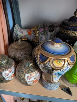 Juego de jarrones de cerámica y porcelana