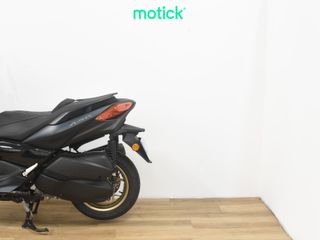 YAMAHA XMAX 300