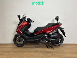 HONDA FORZA 125