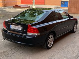 Volvo S60 2.4D 163cv Auto, Momentum •UNICA DUEÑA•