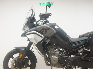 CF MOTO 800 MT
