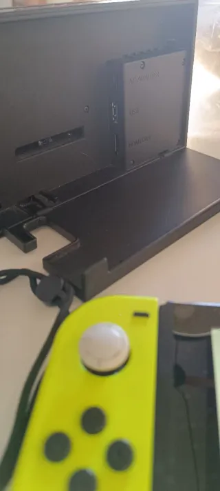 Nintendo Switch Amarillo