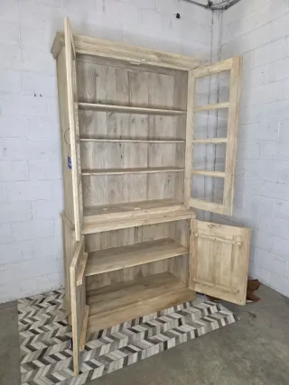 Vitrina alacena madera antigua tratada