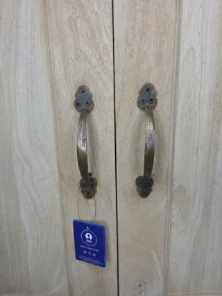 Vitrina alacena madera antigua tratada