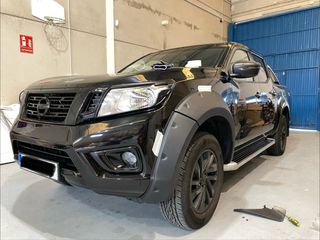 Molduras Paso Rueda Nissan Navara NP300