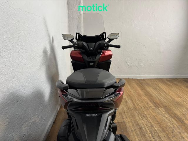 HONDA FORZA 125