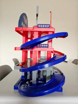 Parking juguete 4 plantas 4R con elevador