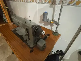 Máquina de coser industrial Alfa 127-300
