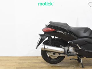 YAMAHA XMAX 125