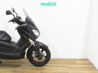YAMAHA XMAX 125