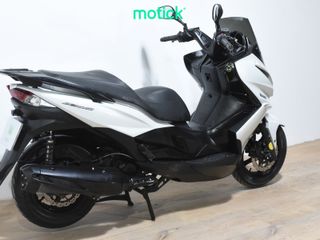 KAWASAKI J300