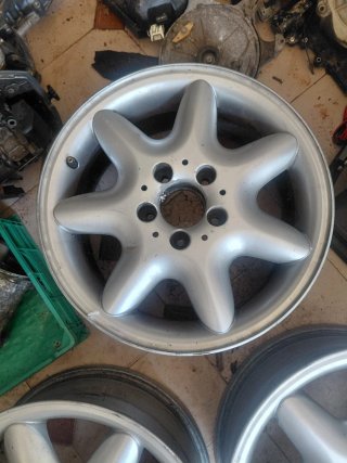 Llantas Mercedes 16