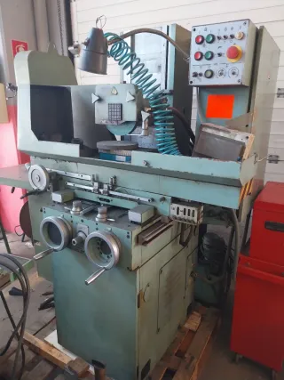 Maquinaria industrial: Fresadora, Rectificadora