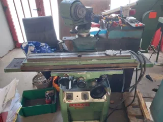 Maquinaria industrial: Fresadora, Rectificadora