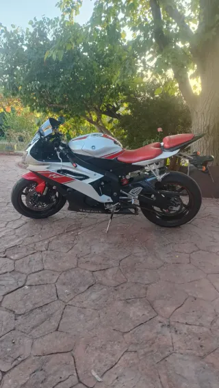 Yamaha R6 en venta
