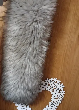 Plumífero largo mujer con capucha y pelo sintético