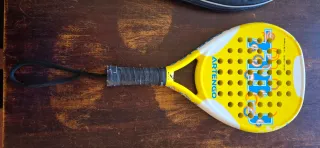 Pala de pádel infantil Cnesis + funda