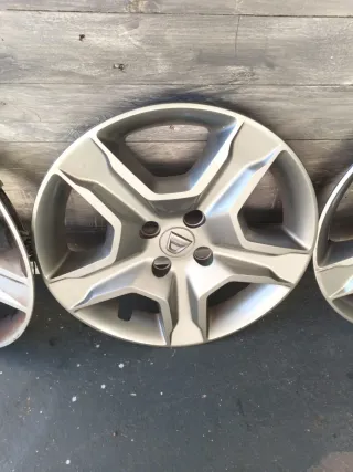 Tapacubos Dacia Sandero (Set de 4)