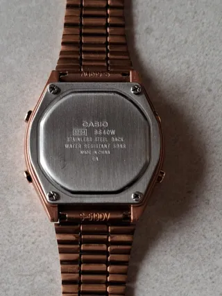 Reloj Casio Digital Bronce