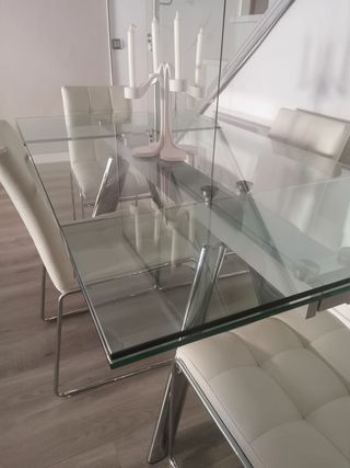 Mesa cristal extensible El Corte Inglés + 4 sillas