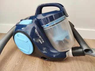 Aspiradora Rowenta Swift Power Cyclonic RO2981