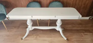 Mesa de comedor plegable blanca