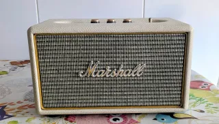 Altavoz Marshall Kilburn