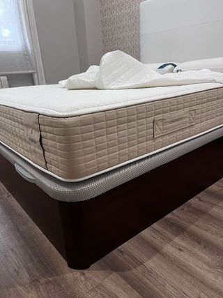 Cama Canapé, Colchón, Almohadas