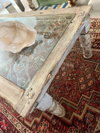 Mesa de centro rústica antigua