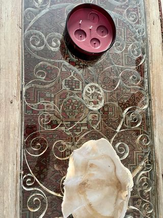 Mesa de centro rústica antigua