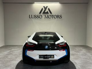 BMW i8 2020
