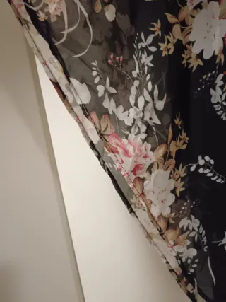 Elegante abito con design unico