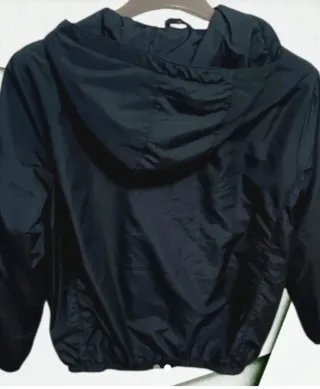 Giacca con cappuccio nera