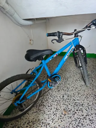 Bicicleta infantil Btwin azul