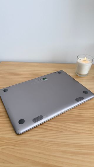 Portátil ASUS ZenBook i7 13 Full HD + funda