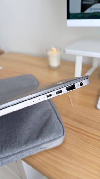 Portátil ASUS ZenBook i7 13 Full HD + funda