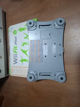 Wii Fit Plus Nintendo Balance Board