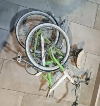 Bicicleta Plegable Antigua Verde y Blanca