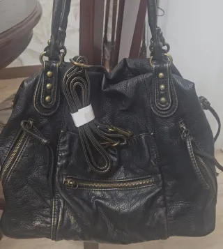Bolso de mano negro