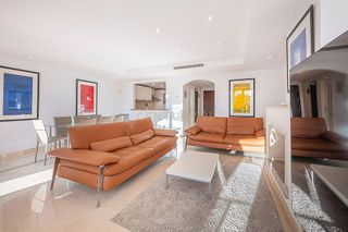 Casa adosada en venta en Benahavís