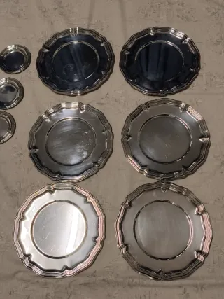 Bajoplatos y platos pan Pedro Durán