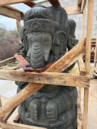 Escultura grande Ganesha piedra