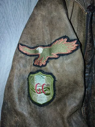 Cazadora de mujer  de polipiel envejecida marrón