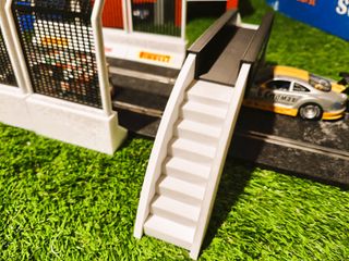 Puente peatonal extensible para Scalextric