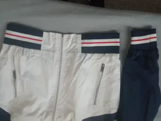 Sudadera Inside Youth.