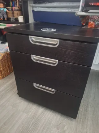 Mesa de oficina metálica madera y silla giratoria