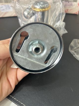 2 Perchas Cromo y Oro