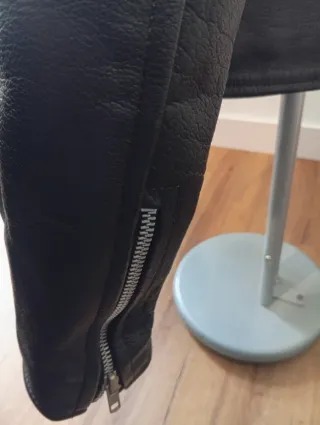 Cazadora motorista cuero negro talla L