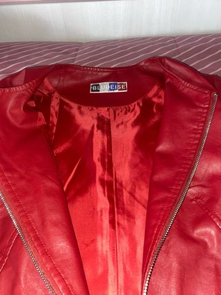 Chaqueta cuero roja BLUE SEVEN